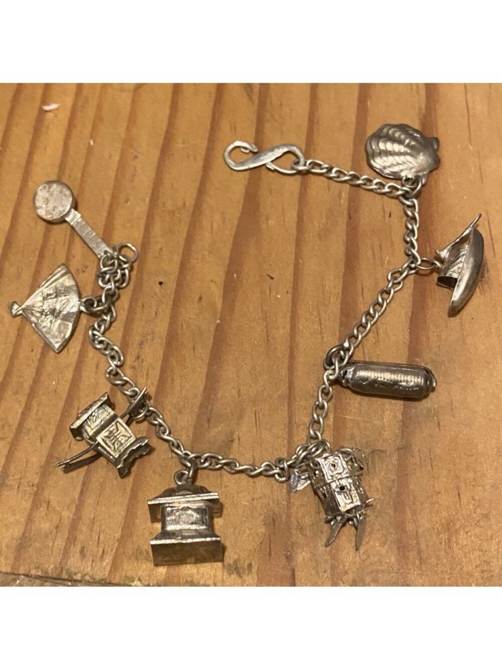 Vintage 8 Asian Charm Sterling Bracelet 7”  11g